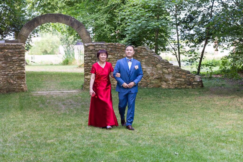 photographe-mariage-chateau-de-barthelemy-53