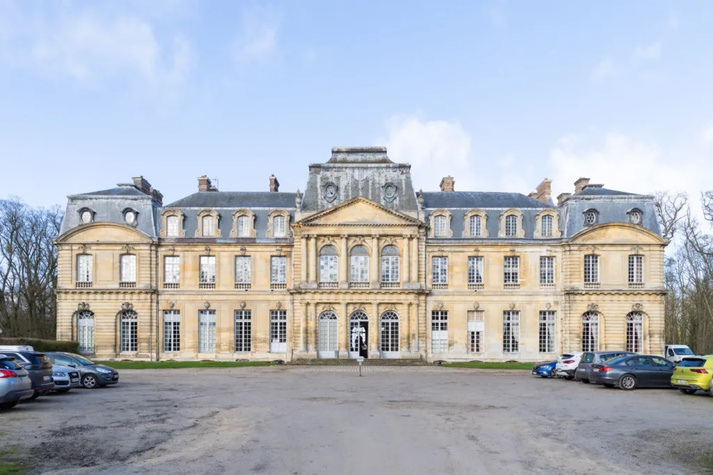 Façade du Château de Champlâtreux à Épinay-Champlâtreux (Val-d'Oise), lieu de réception de mariage